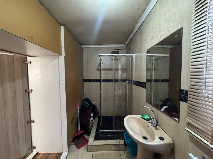 5 Bedroom Property for Sale in Forest Village Western Cape